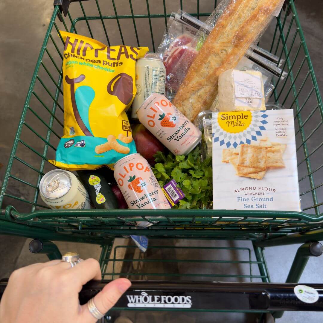 how-to-meal-plan-on-a-budget-how-to-save-money-grocery-shopping-pretty-little-motherhood